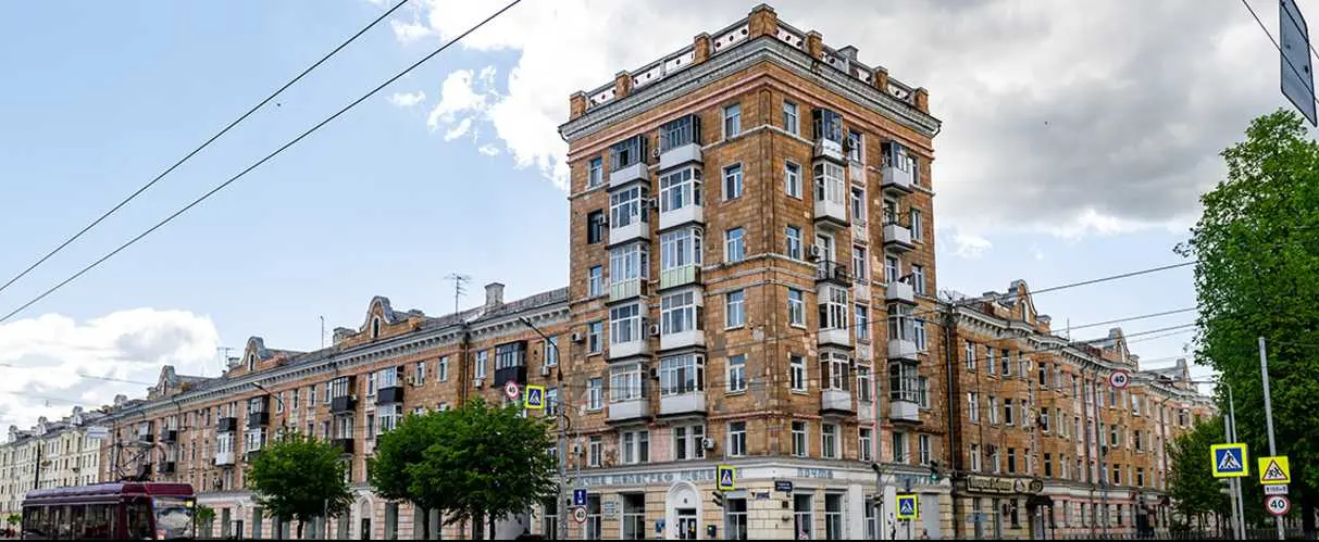 Цены Остекления  Балконов в Сталинском доме